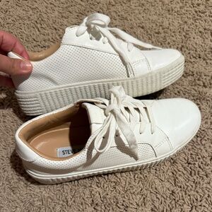 EUC Steve Madden shoes